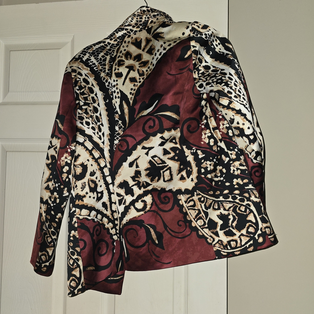 Chico's Multicolor Patterned Blazer. Fits Like Me… - image 3